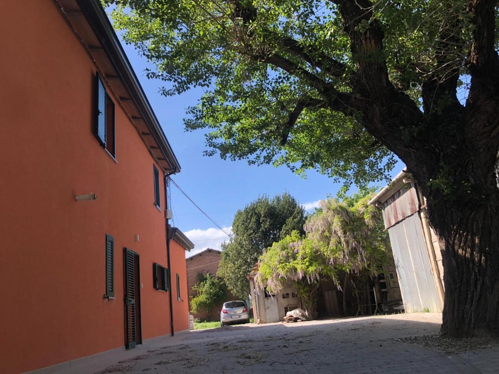 La Casa Di Giada Uscita Autostrada Di Imola 伊莫拉 外观 照片